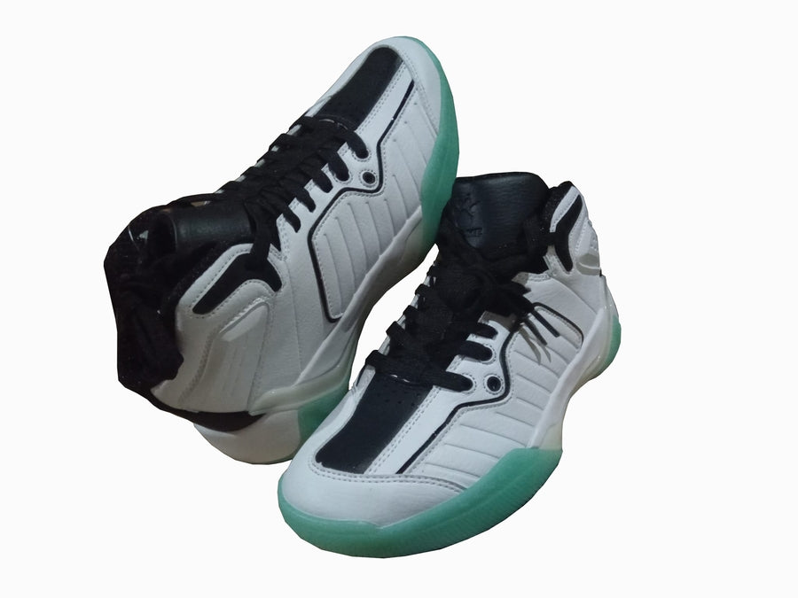 Calzado de Basketball 8321LX1135-103 White Black